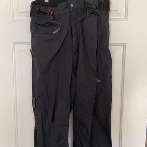 Men’s snowboard pants